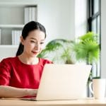 female psychiatrist works on her SEO for her private practice after SEO training from Simplified SEO Consulting